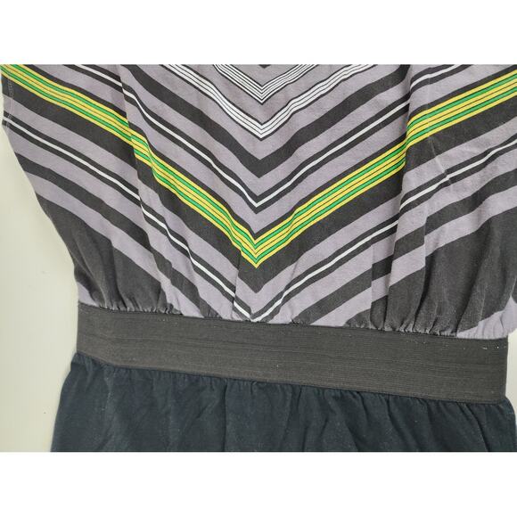 Summer Dress Gray & Lime Green Striped V-Neck Black Belted Skirt Women's Size M - Picture 5 of 6